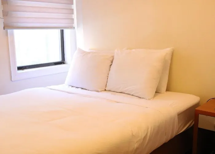 Midtown West Hotel
