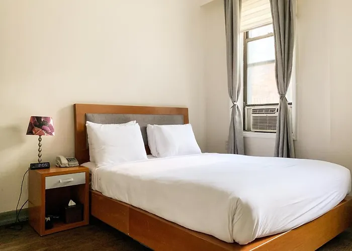 Midtown West Hotel
